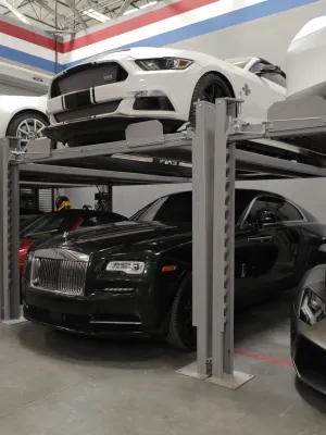 Exotic vehicles on hydraulic lifts